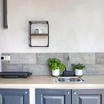 House Ulika Pula