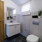 House Ulika Pula