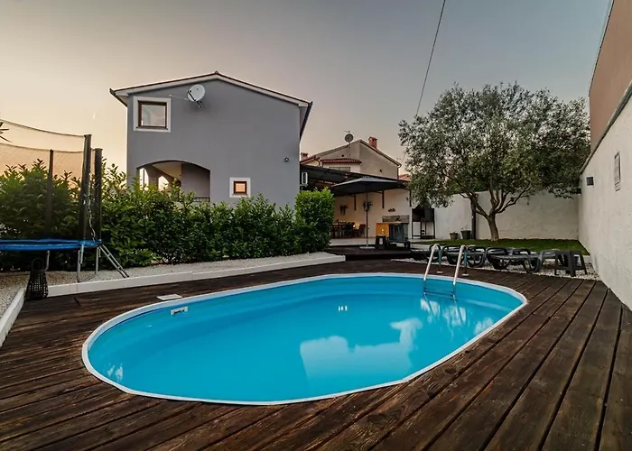 House Ulika *