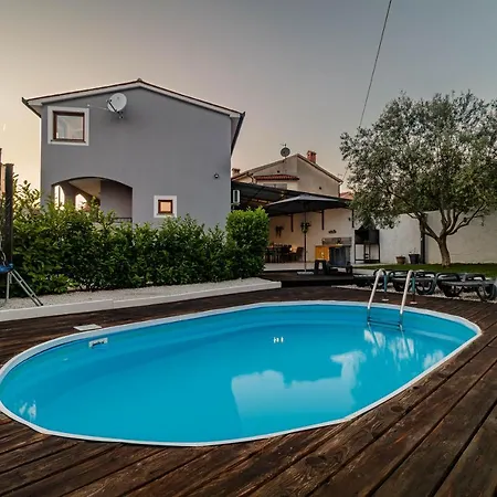 Holiday home Ulika Pula