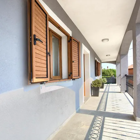 펜션 House Ulika *