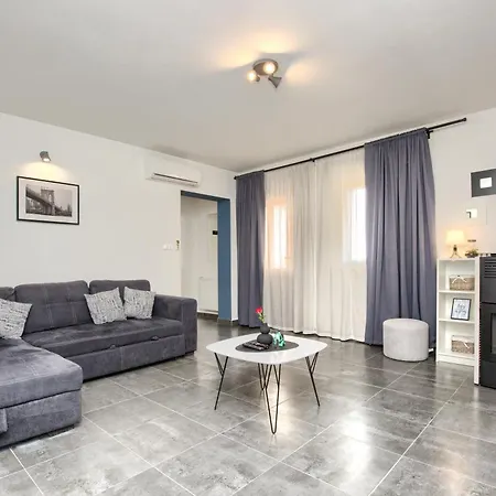 Ferienhaus House Ulika Pula