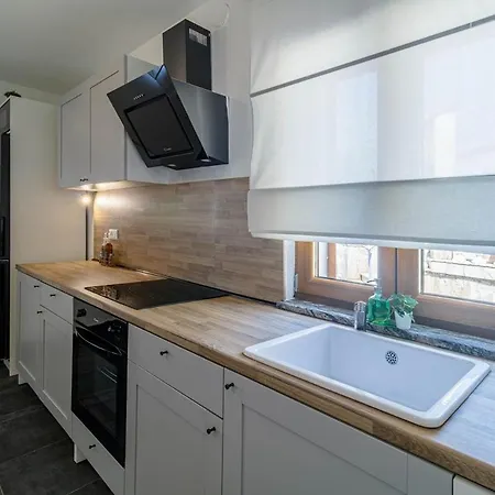 House Ulika * 풀라