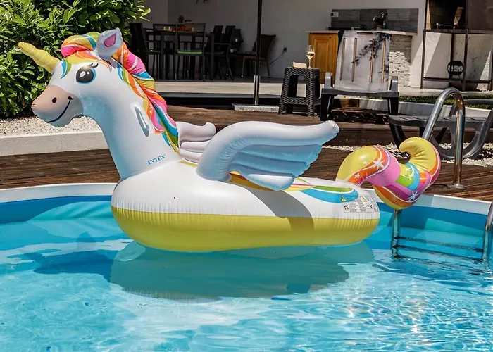 House Ulika בית נופש פולה