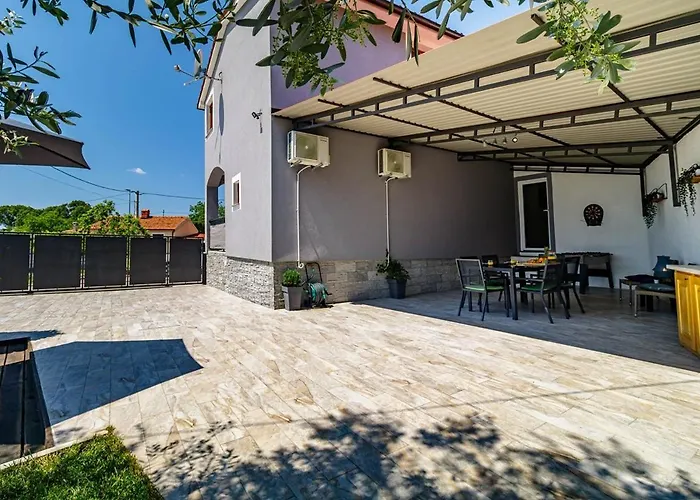 House Ulika