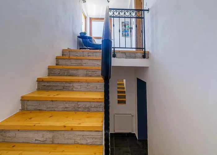 בית נופש House Ulika פולה