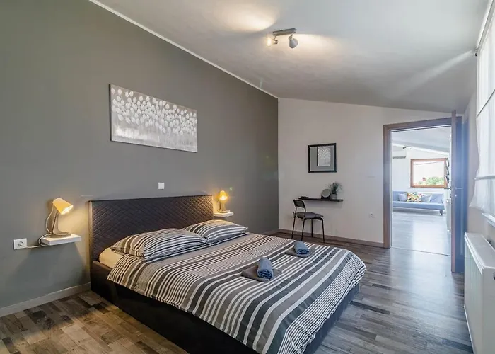 בית נופש House Ulika