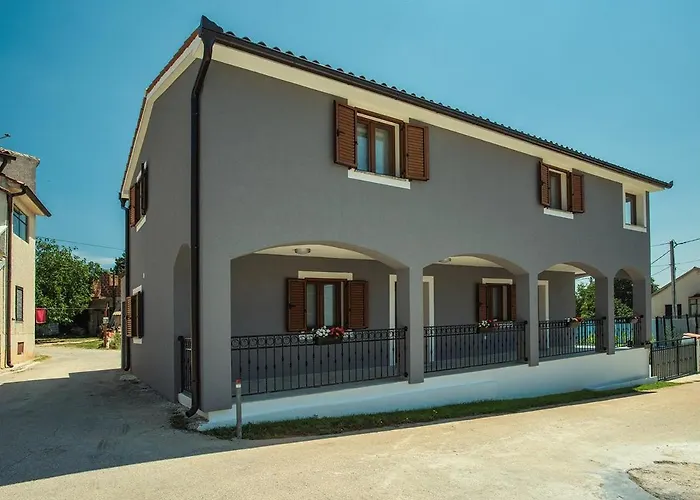 House Ulika Dom wakacyjny *
