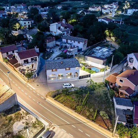 House Ulika Hébergement de vacances